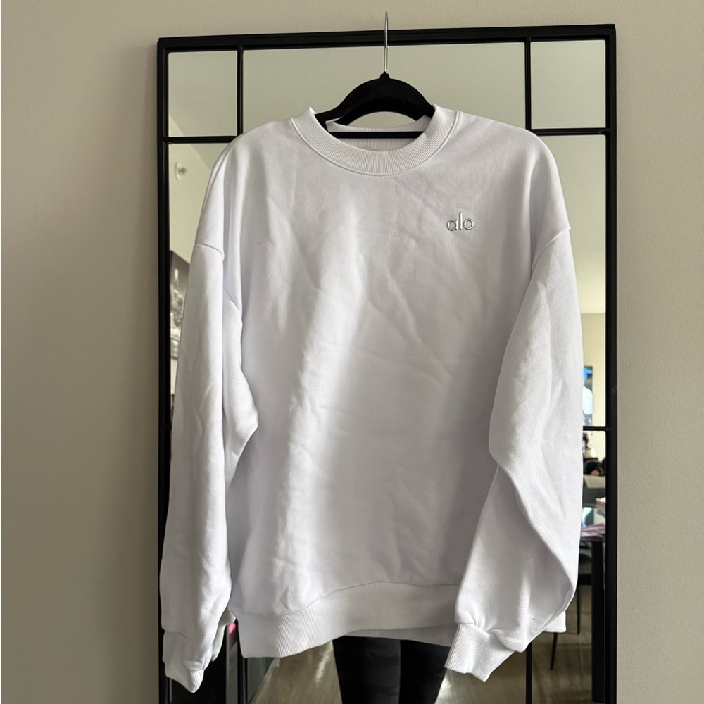 SOLD ALO Yoga White Crew Neck Sweater